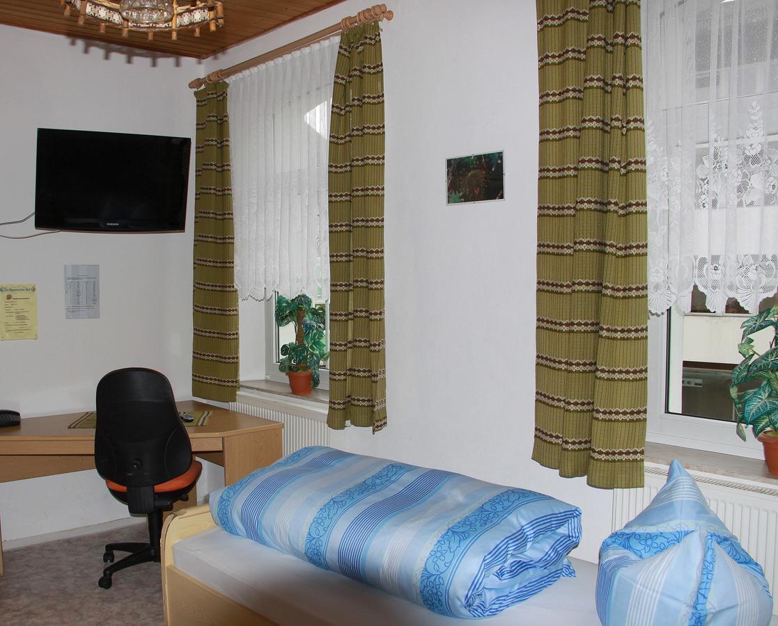 Hotel Bayerischer Hof Wiesau Εξωτερικό φωτογραφία