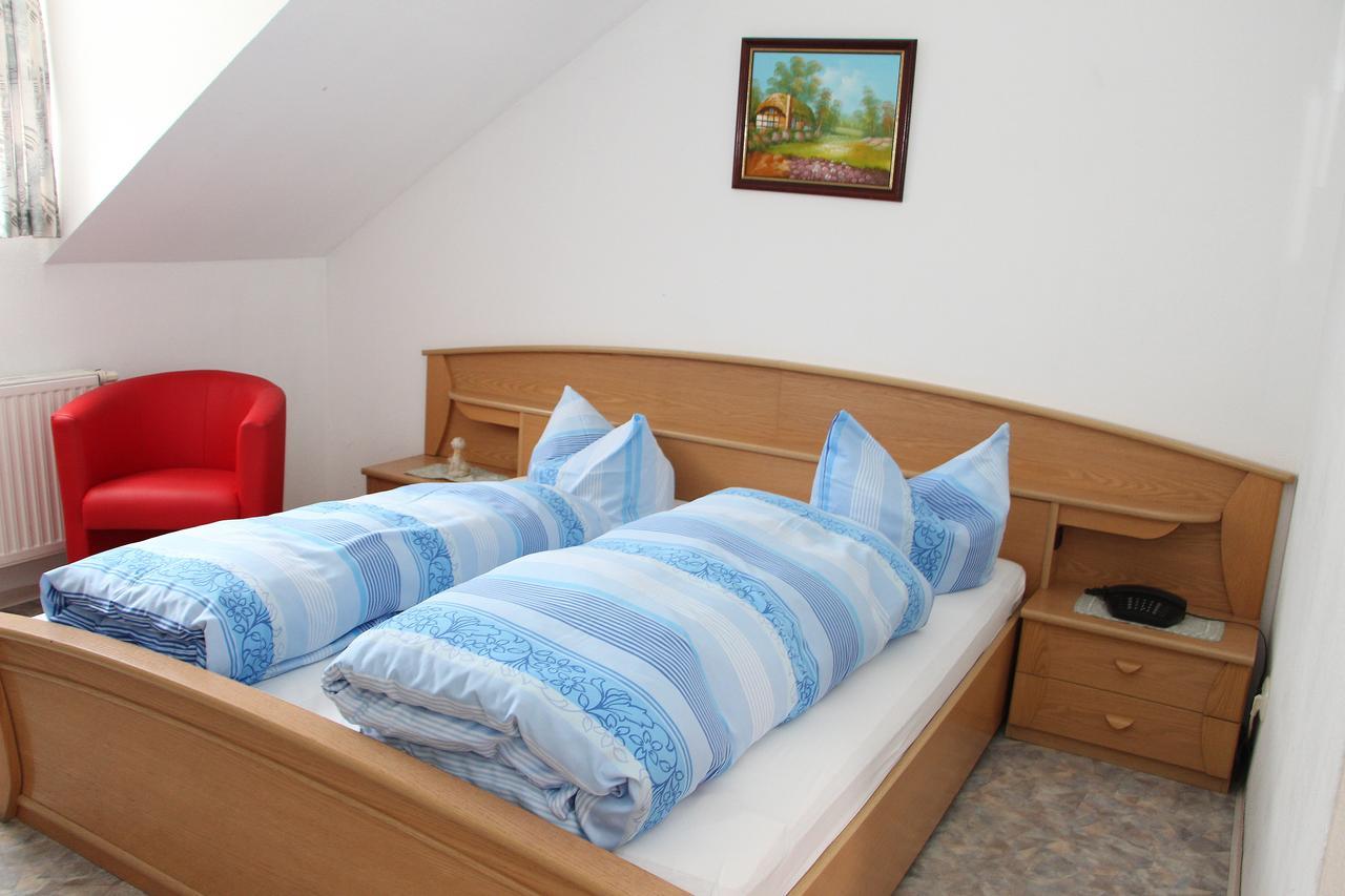Hotel Bayerischer Hof Wiesau Εξωτερικό φωτογραφία